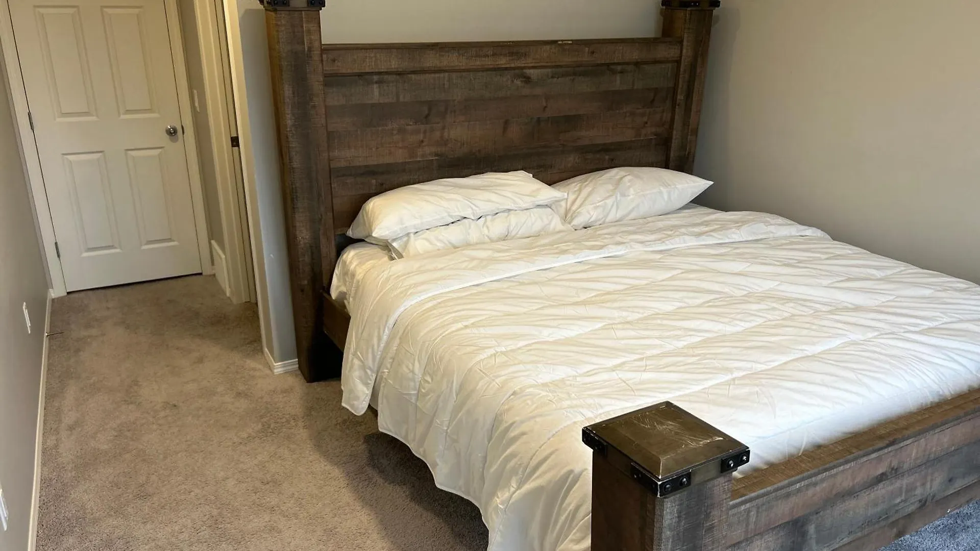 Bedroom Sw Edmonton Hwy 2 Near Yeg Kanada