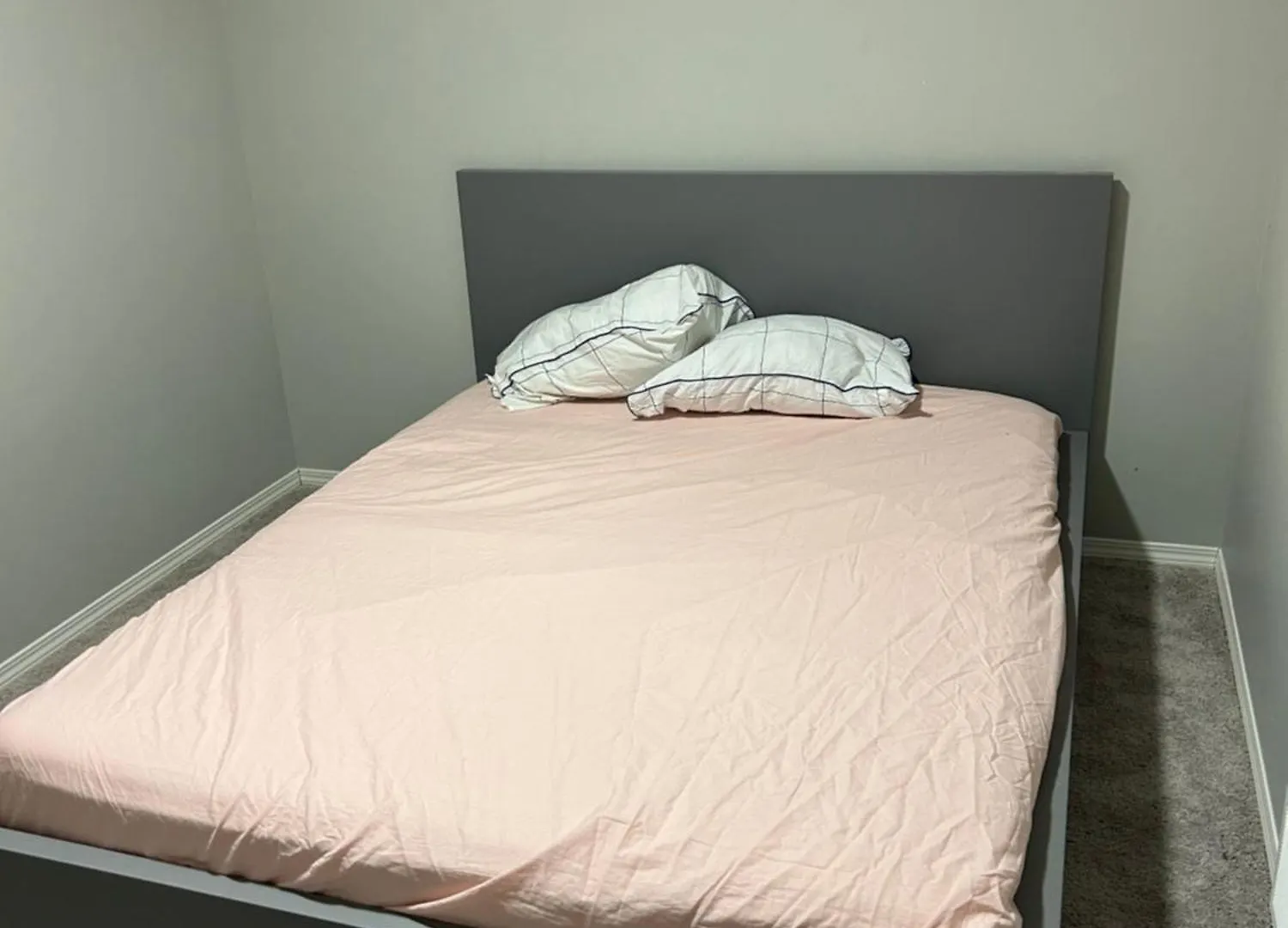 Bedroom Sw Edmonton Hwy 2 Near Yeg Guest house